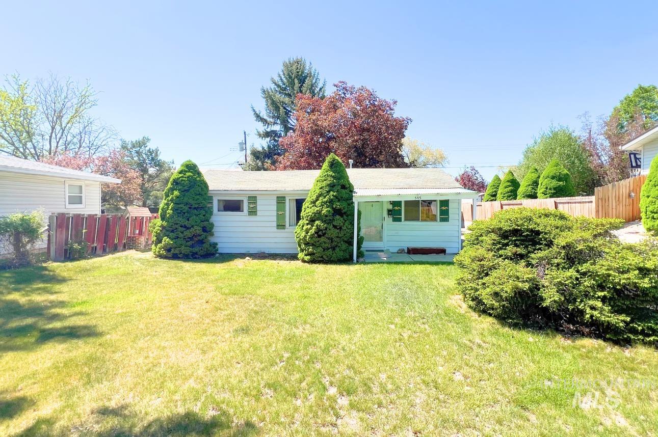 545 Madison Street Property Photo 1