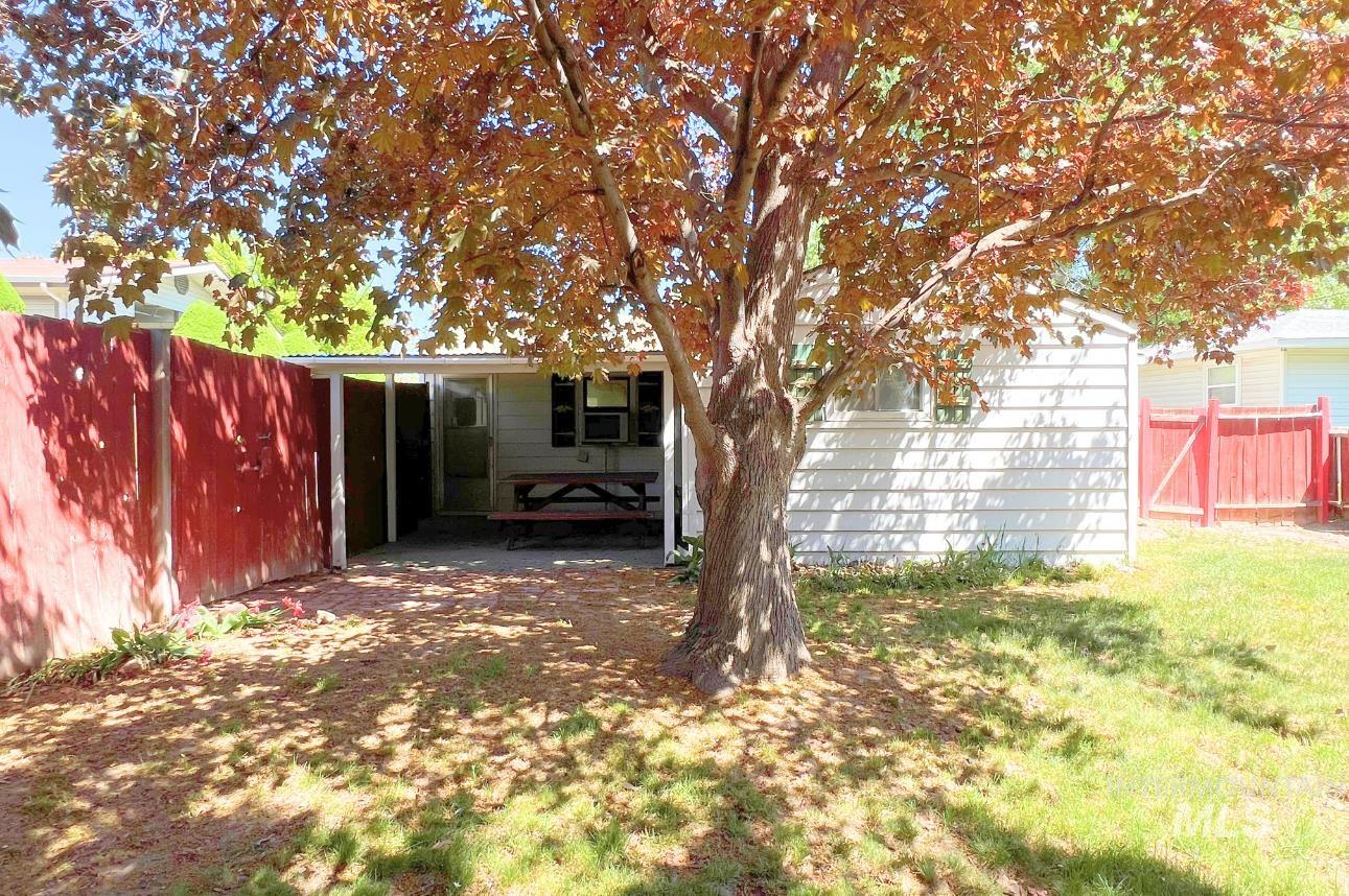 545 Madison Street Property Photo 16