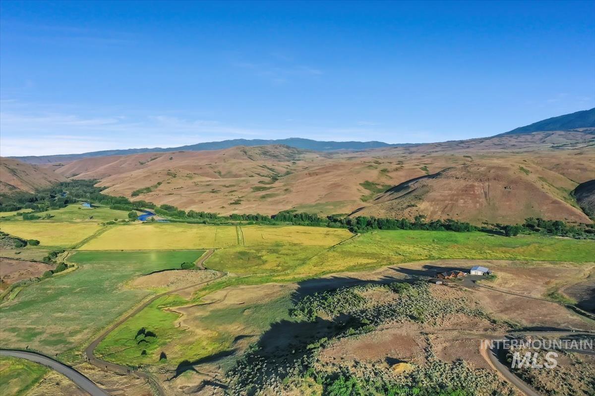 1684 Stirrup Way Property Photo 31