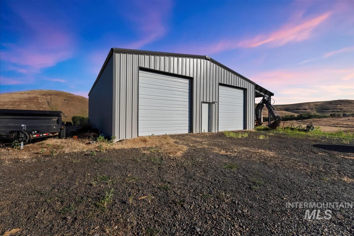 1684 Stirrup Way Property Photo 39