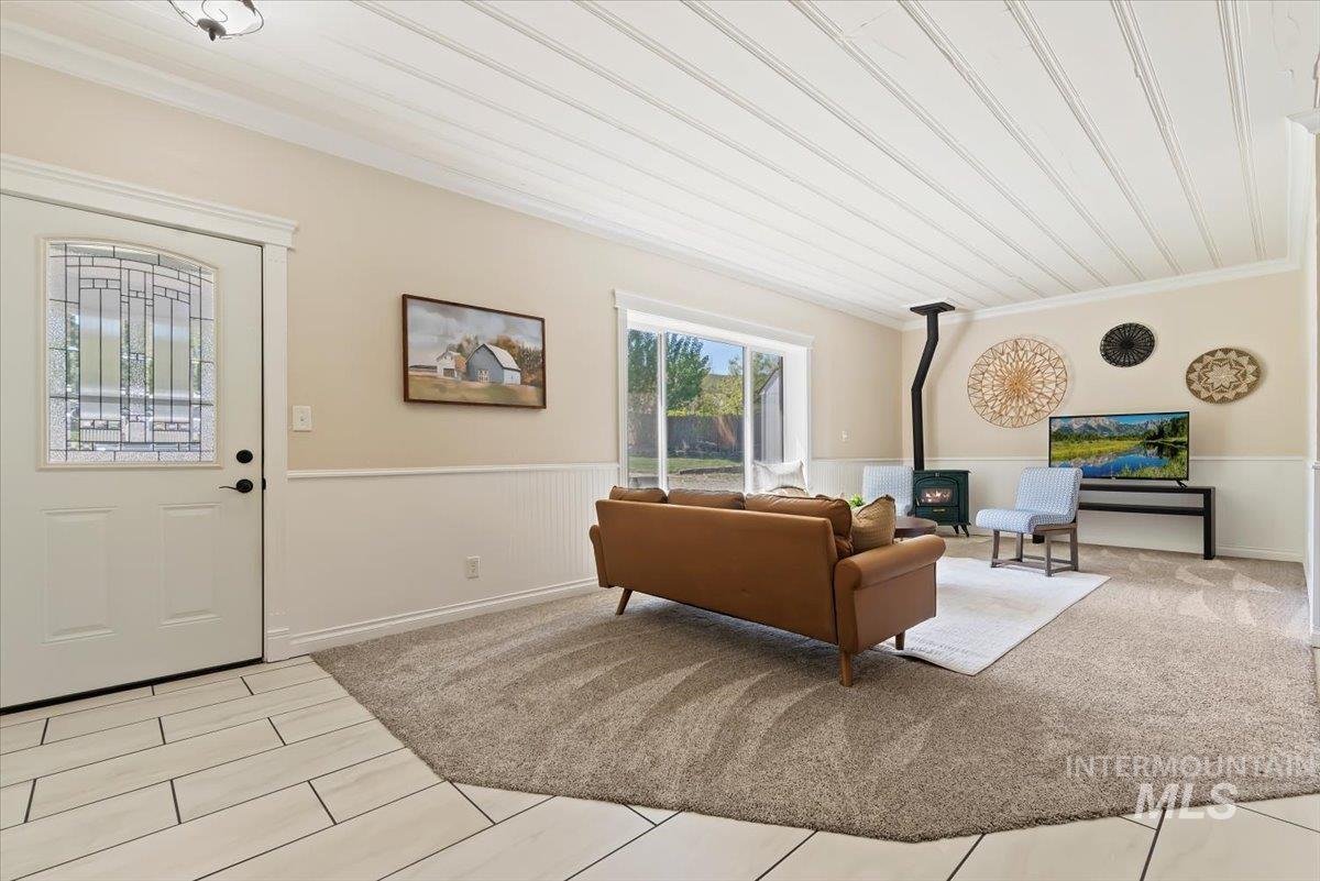 1714 W South Slope Rd Property Photo 8