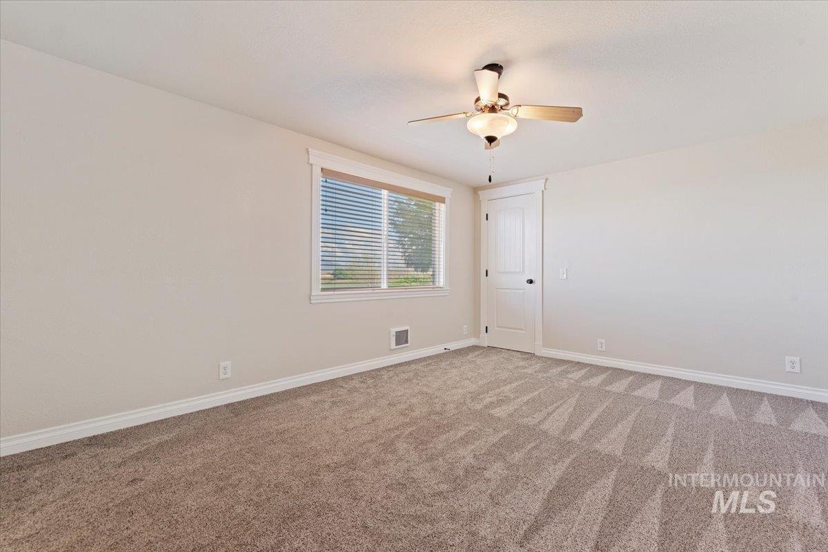1714 W South Slope Rd Property Photo 16