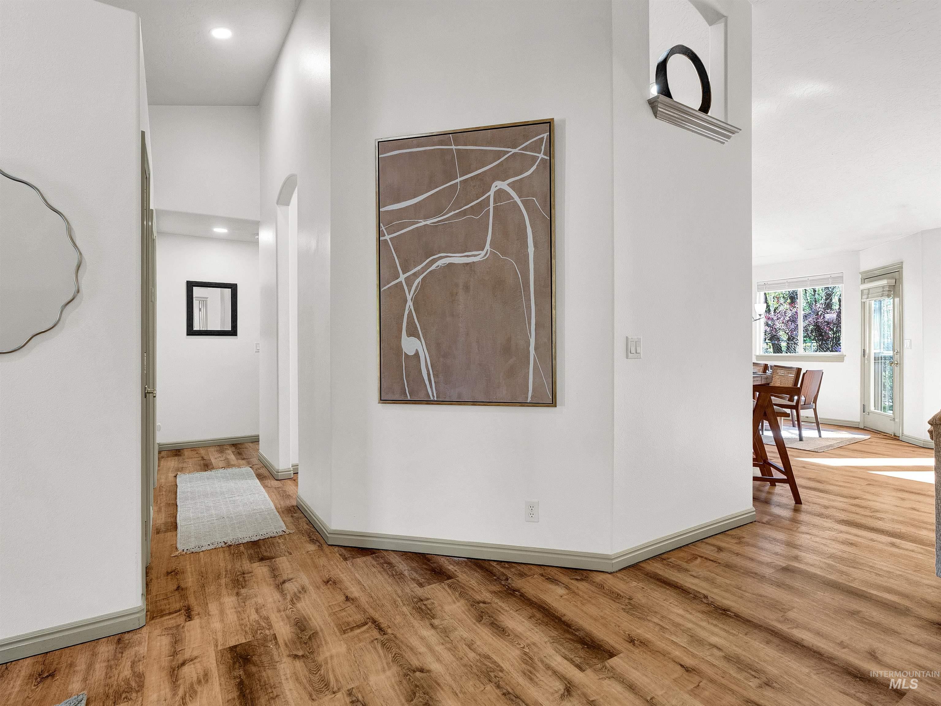 2095 E Celia Court Property Photo 8