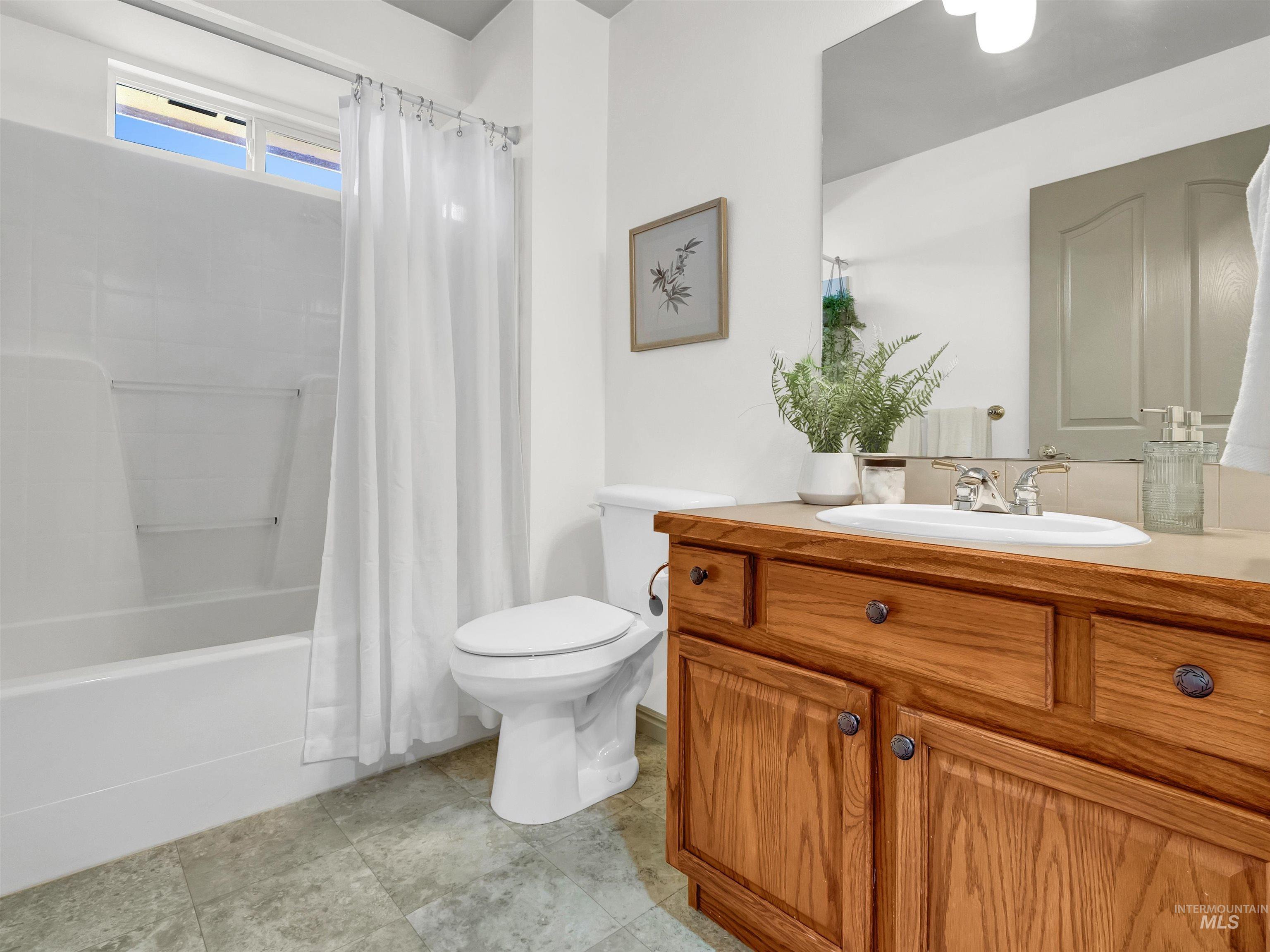 2095 E Celia Court Property Photo 16