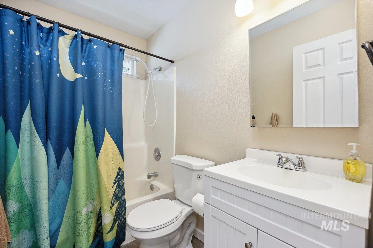 176 Buckingham Dr Property Photo 13