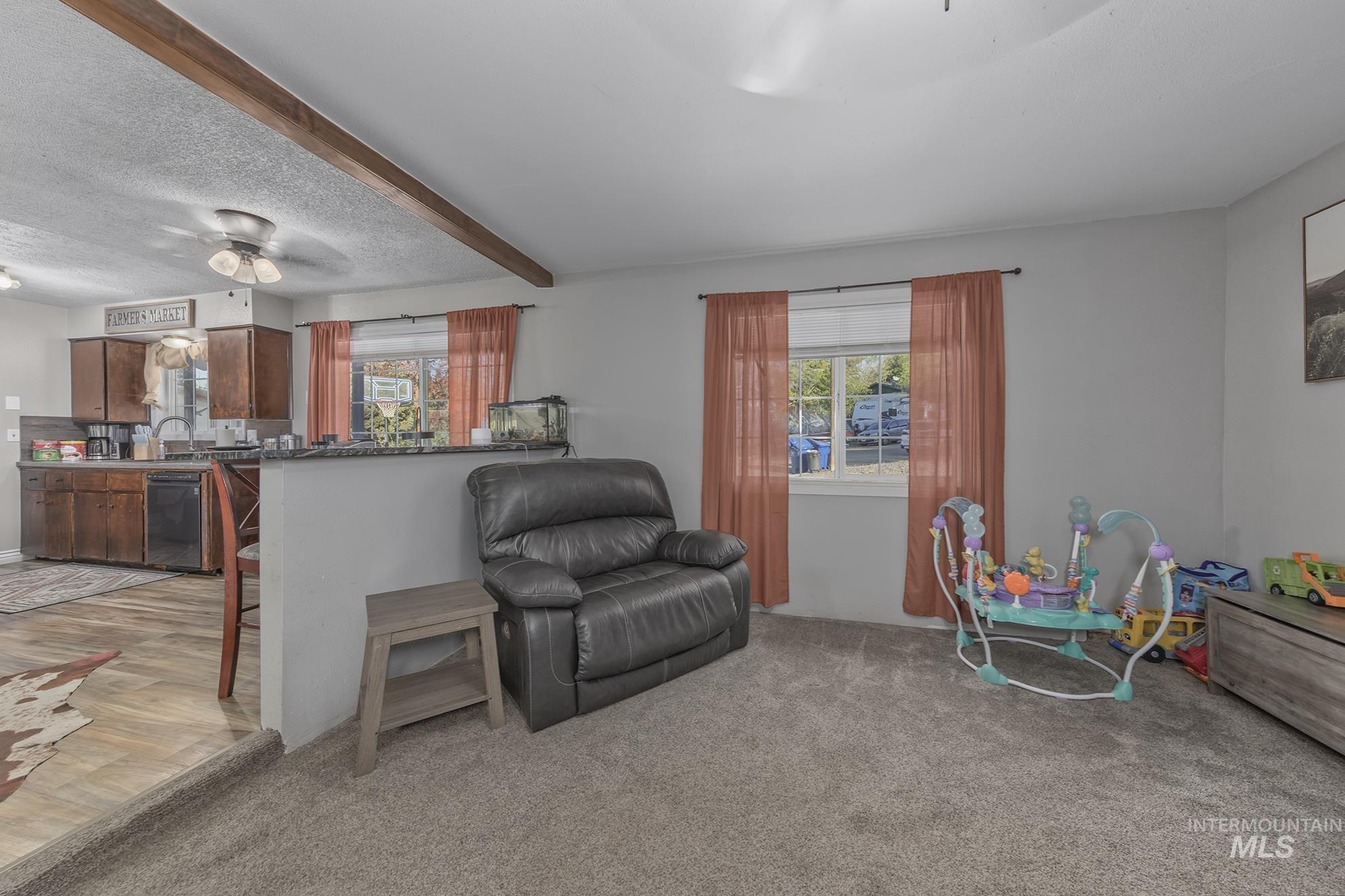 455 Farber Drive Property Photo 8