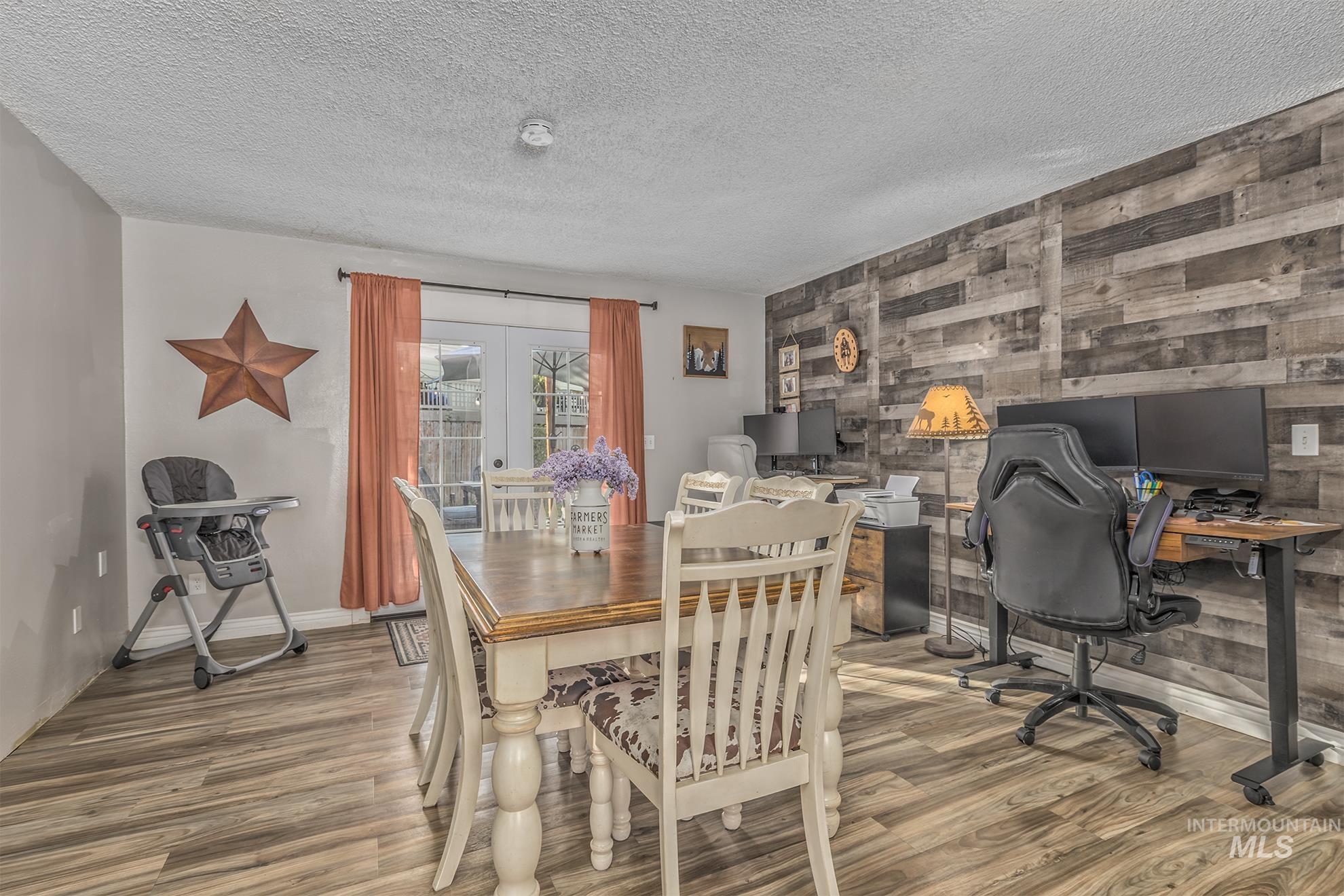 455 Farber Drive Property Photo 11