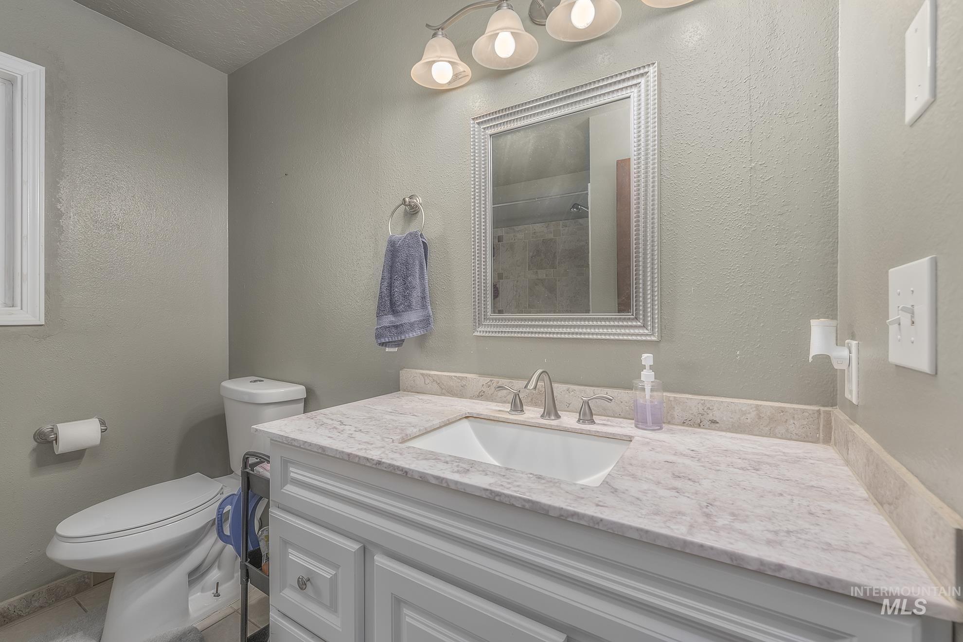 455 Farber Drive Property Photo 12