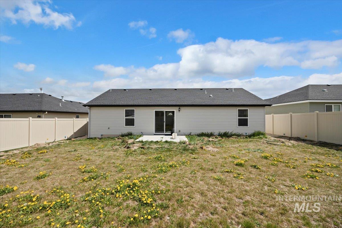 366 Benno St Property Photo 28