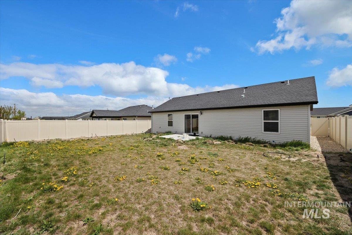 366 Benno St Property Photo 30
