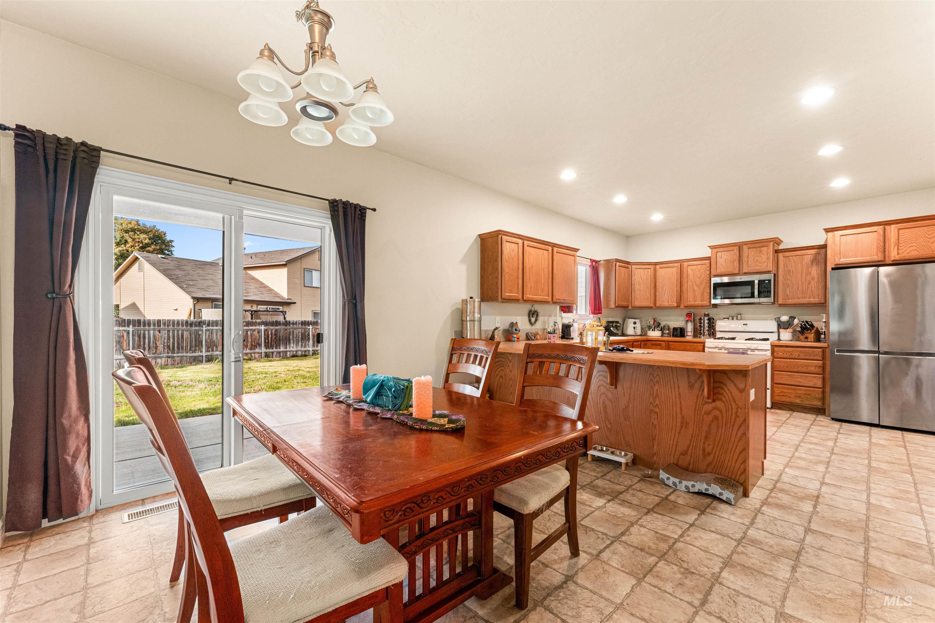 10756 Cocoon Ct. Property Photo 5