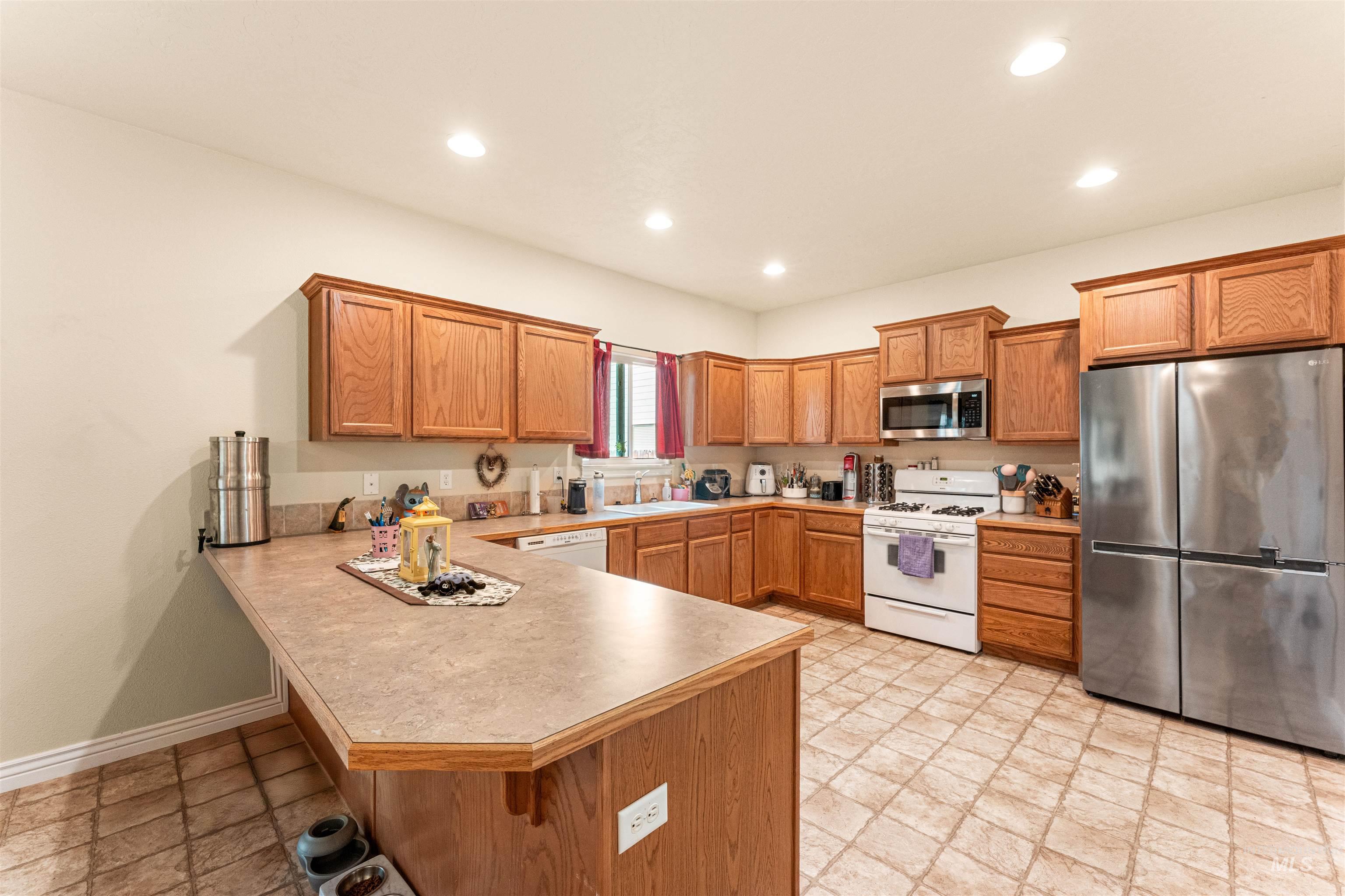 10756 Cocoon Ct. Property Photo 7