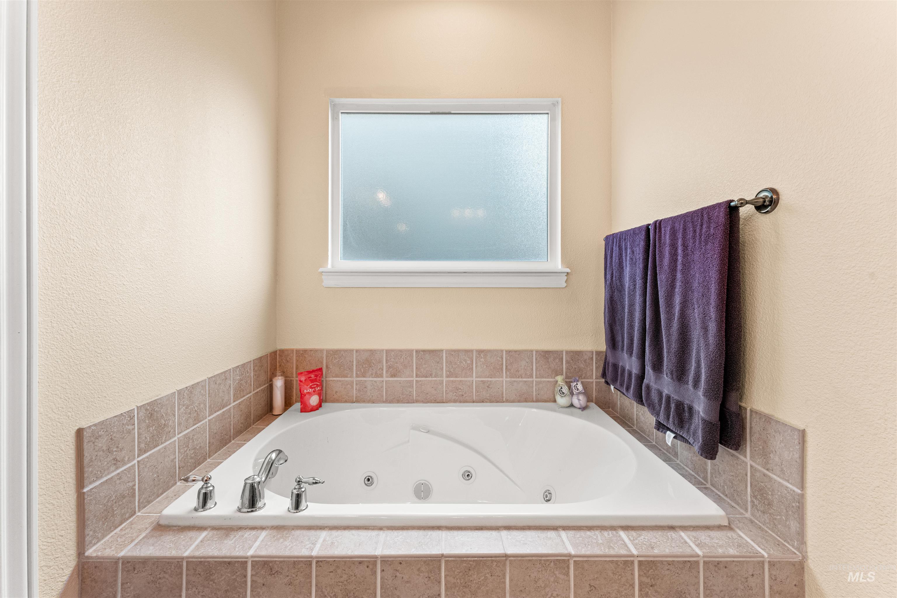 10756 Cocoon Ct. Property Photo 18