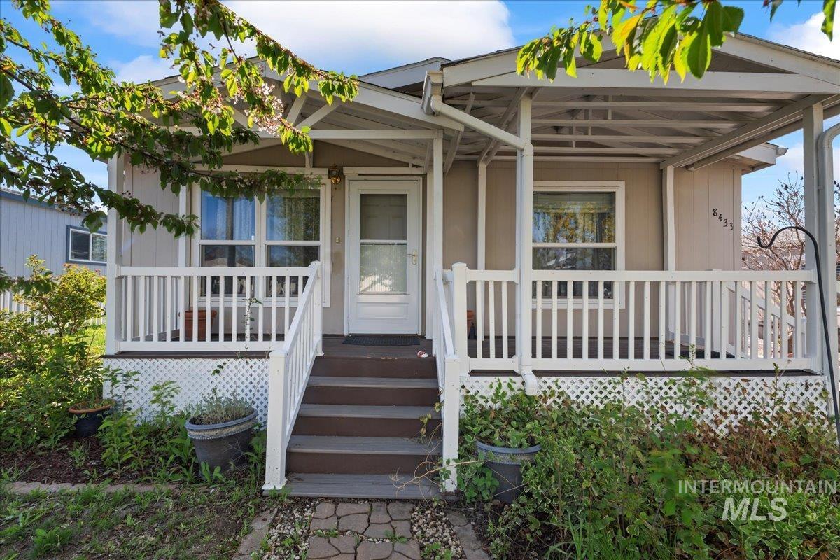 8433 Blue Heaven Ln Property Photo 1
