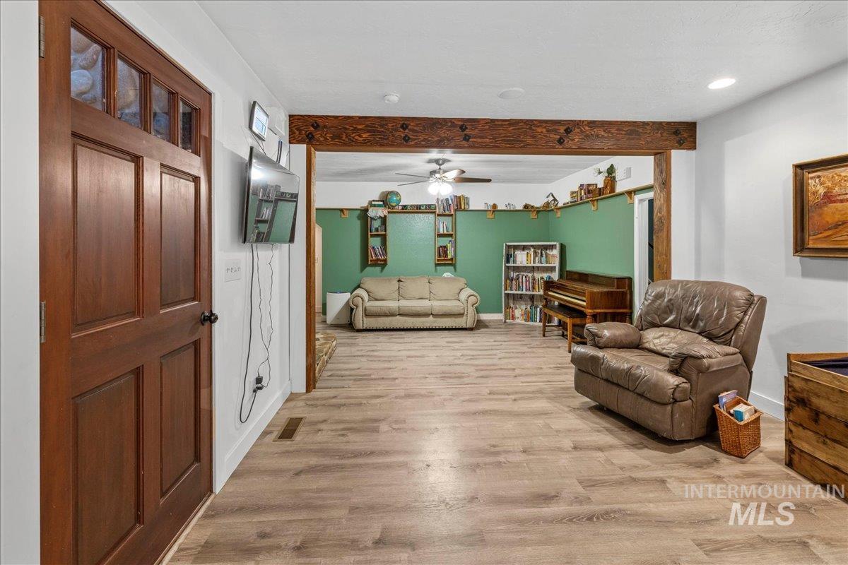 6712 Stagecoach Property Photo 7