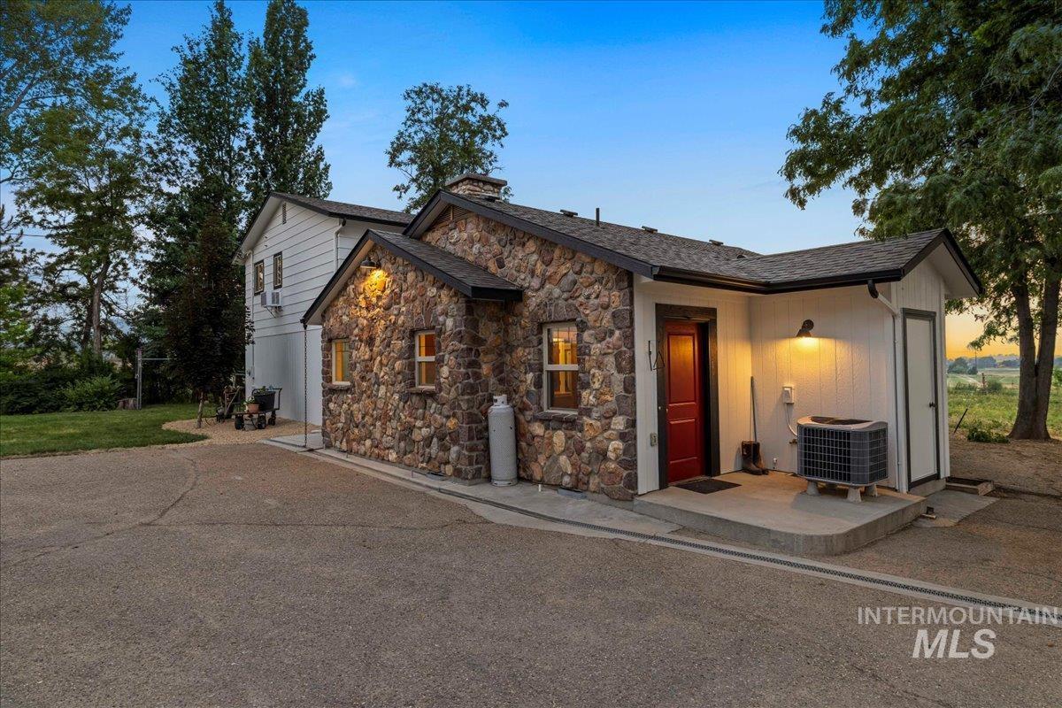 6712 Stagecoach Property Photo 28