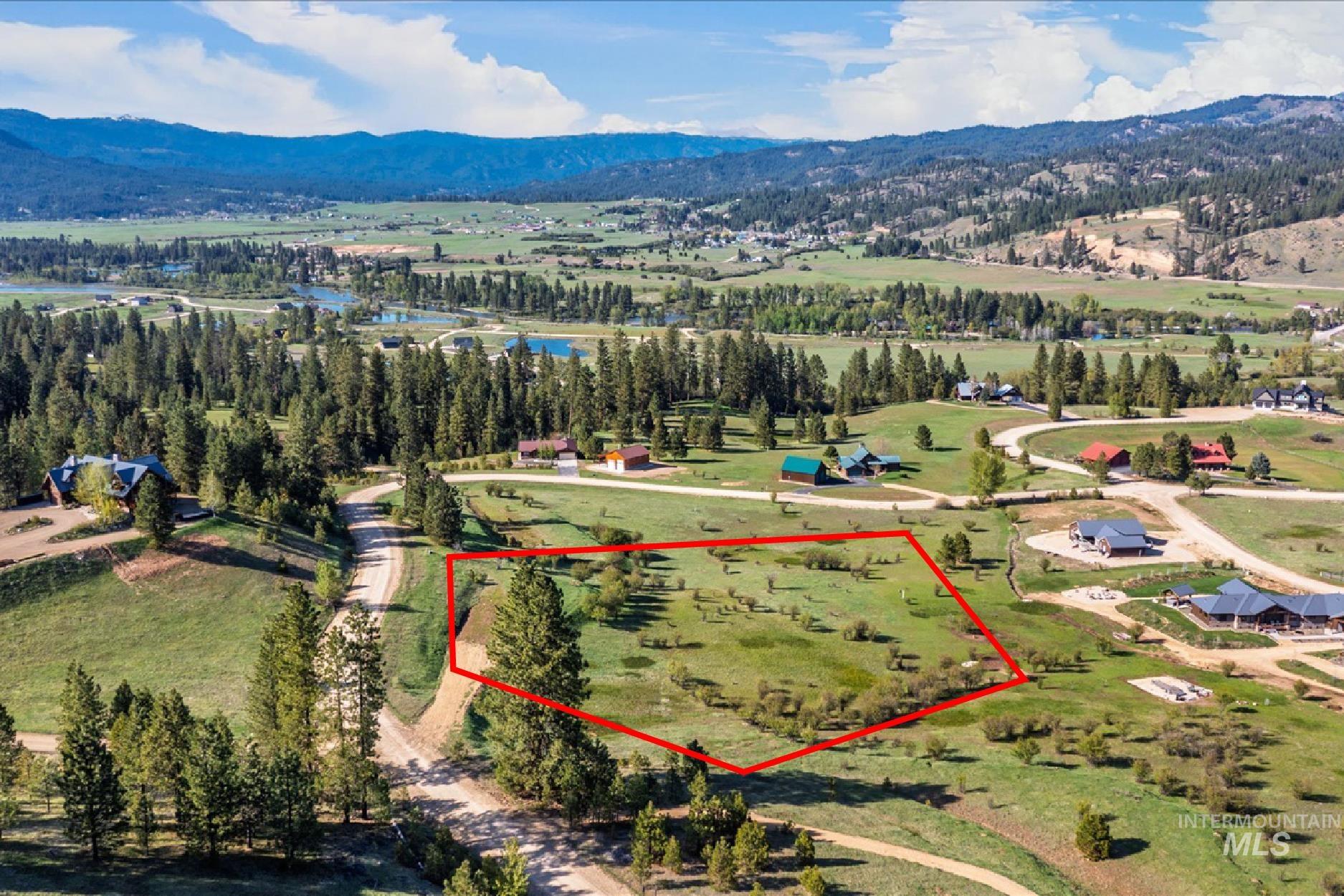 48 Crosstimber Loop Property Photo 5