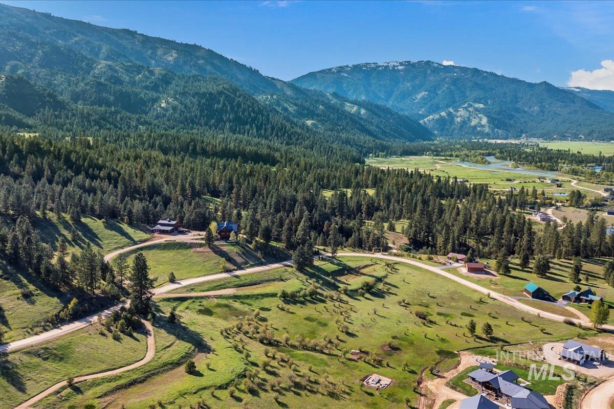48 Crosstimber Loop Property Photo 6