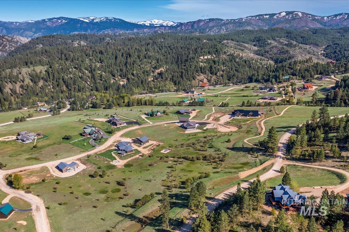 48 Crosstimber Loop Property Photo 8