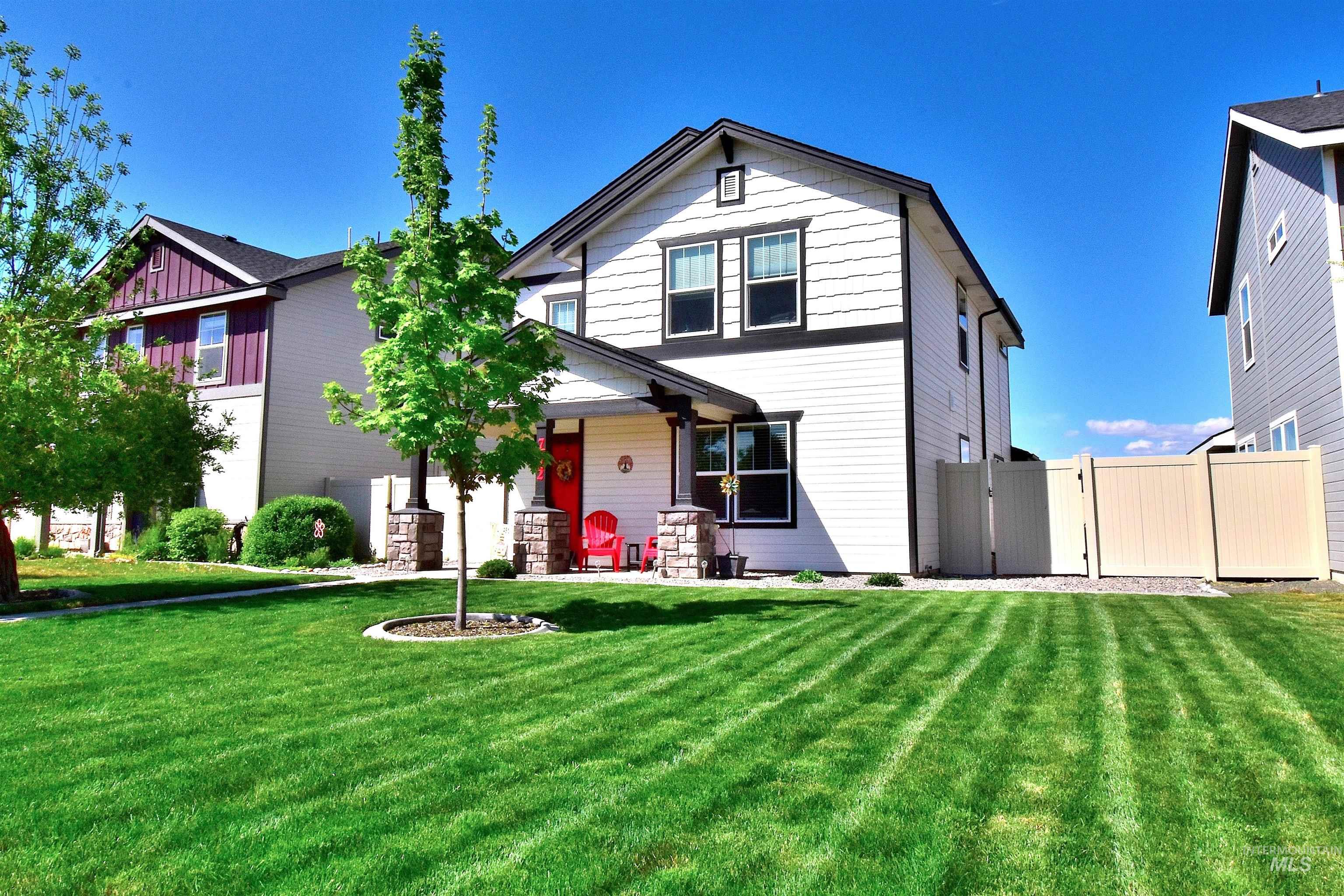 7622 S Sea Breeze Way Property Photo 2