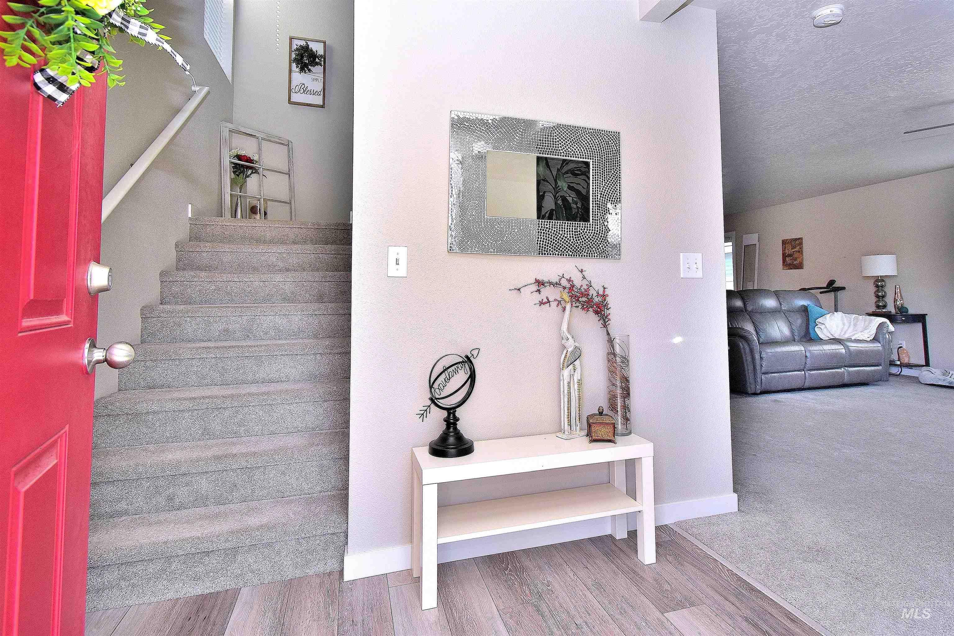 7622 S Sea Breeze Way Property Photo 4