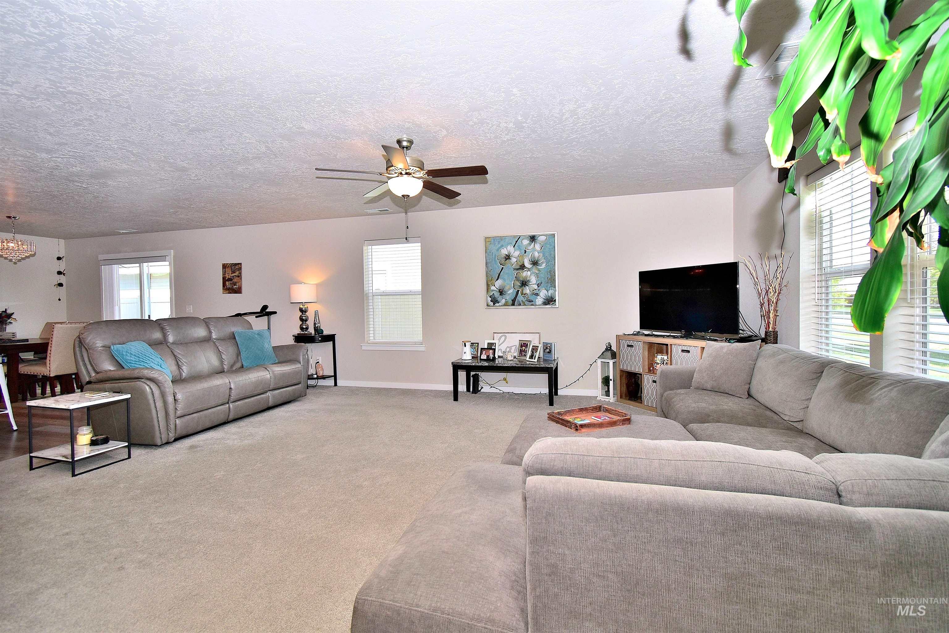 7622 S Sea Breeze Way Property Photo 5