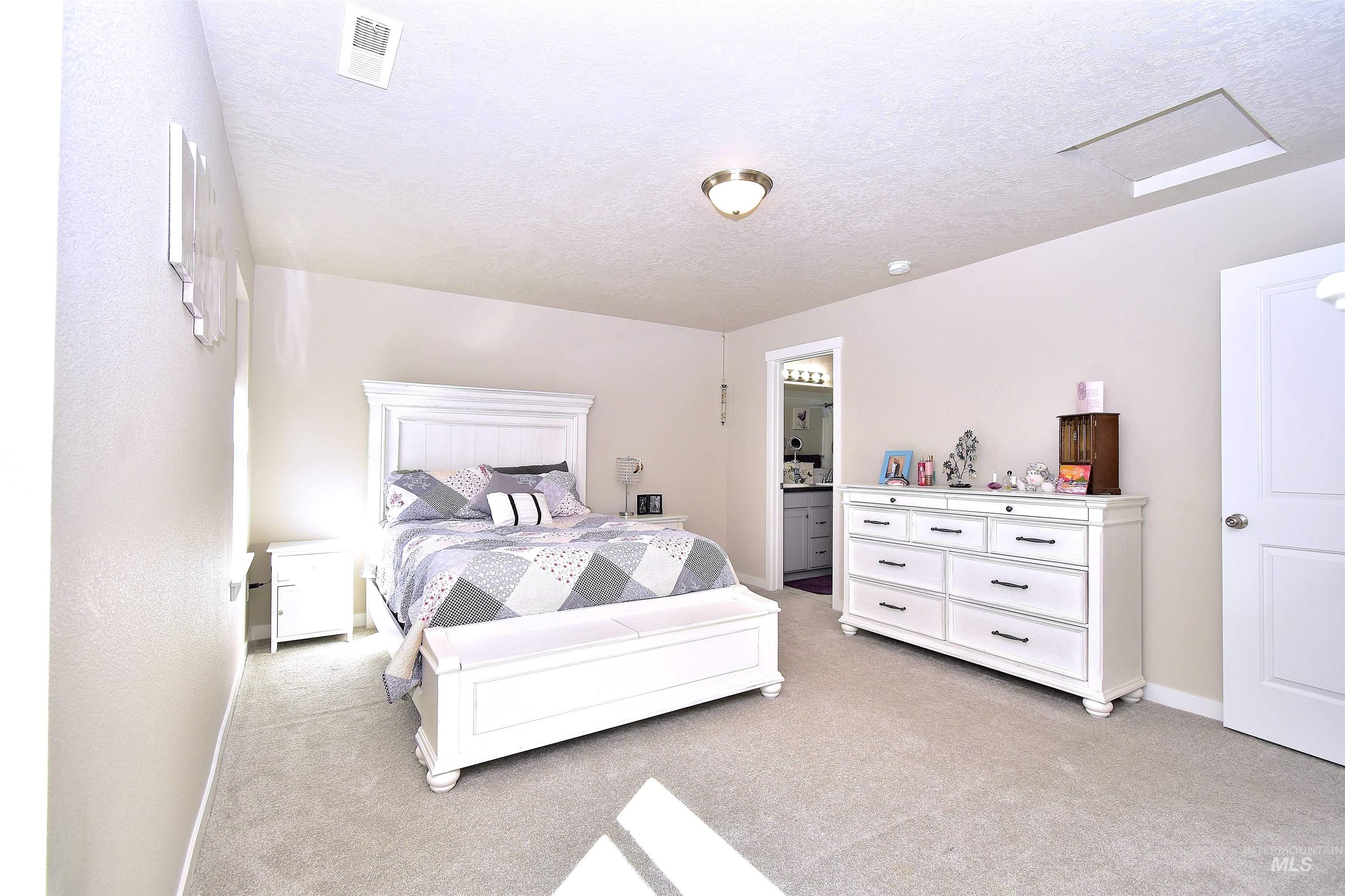 7622 S Sea Breeze Way Property Photo 19
