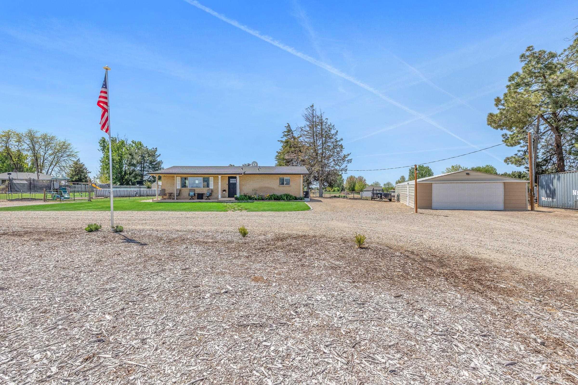25257 Harvey Rd Property Photo 1