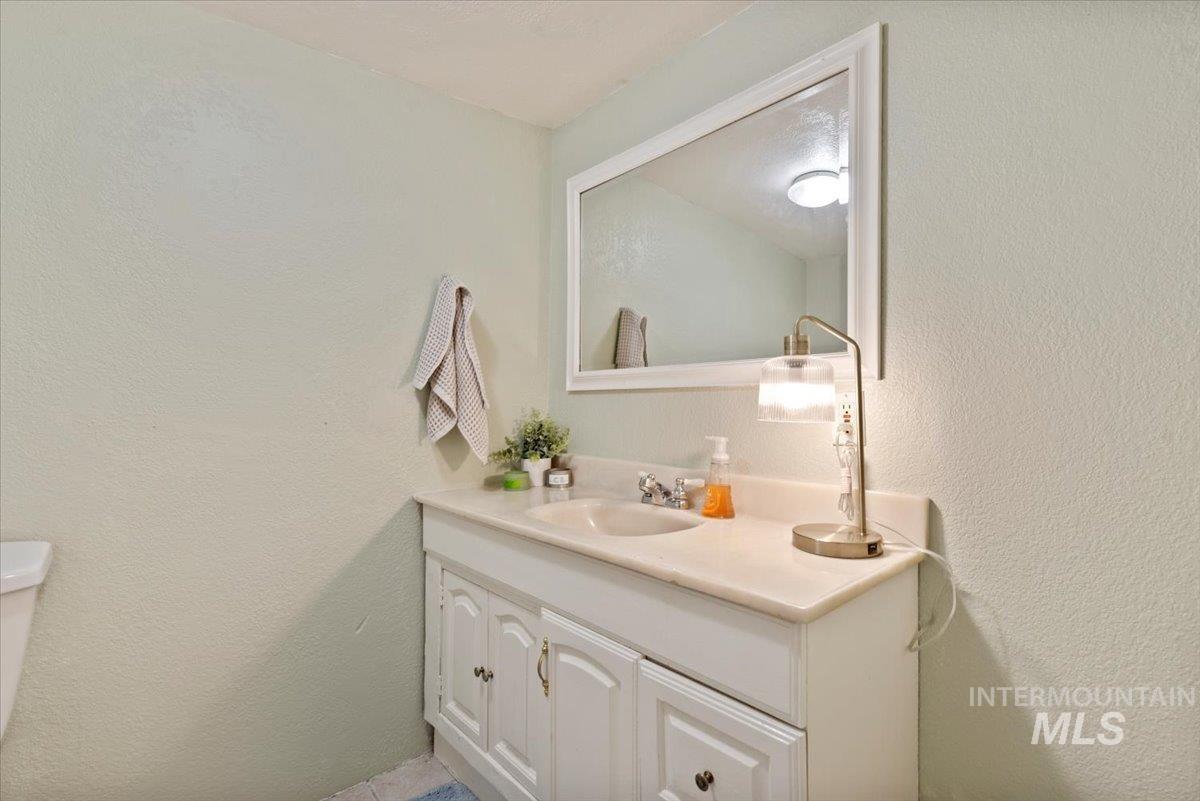 3012 N Tamarack Drive Property Photo 10