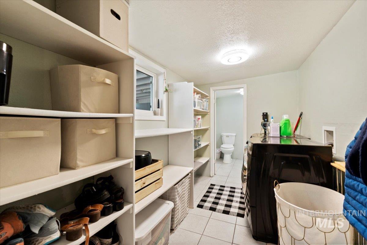 3012 N Tamarack Drive Property Photo 11