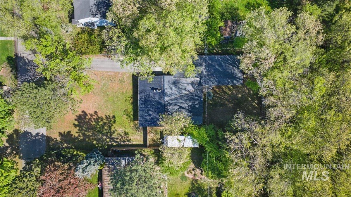 3012 N Tamarack Drive Property Photo 21