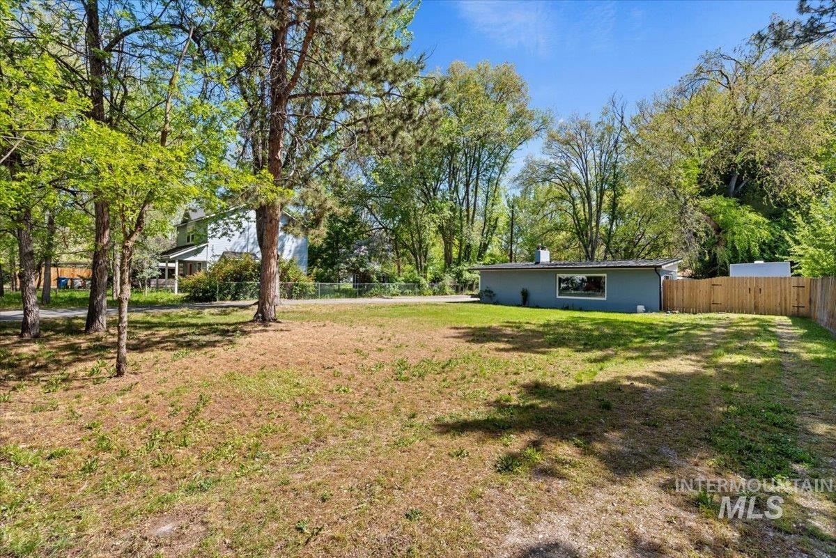 3012 N Tamarack Drive Property Photo 29