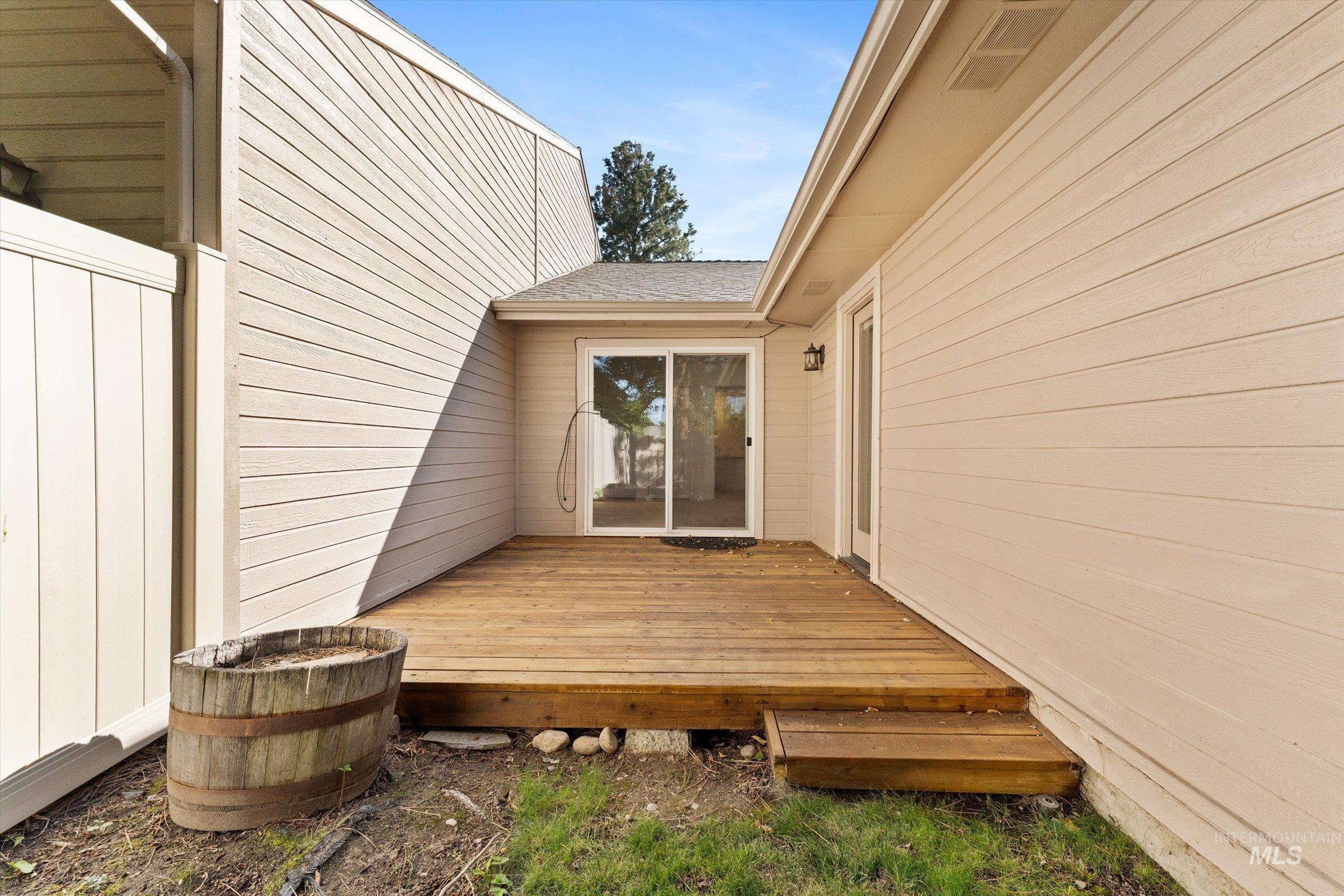 854 E Old Saybrook Ln Property Photo 22