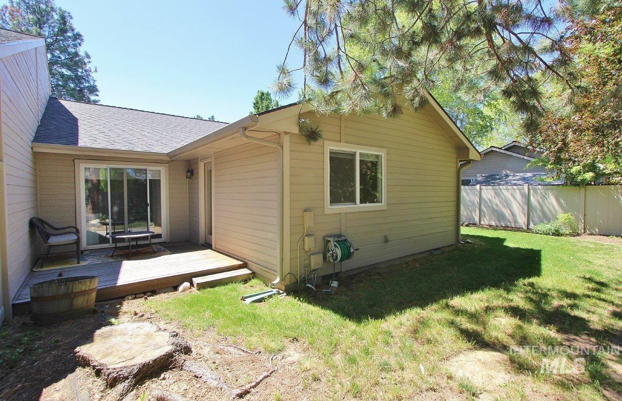 854 E Old Saybrook Ln Property Photo 23
