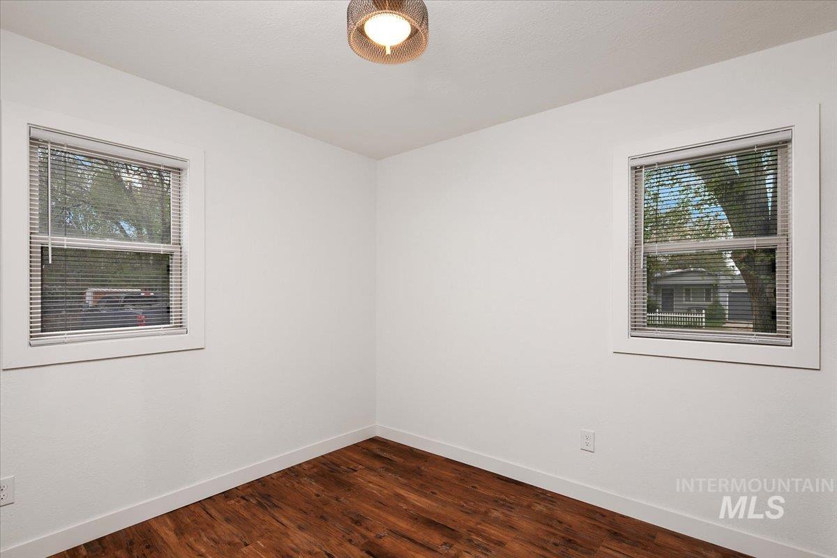 1309 W Melrose Street Property Photo 23