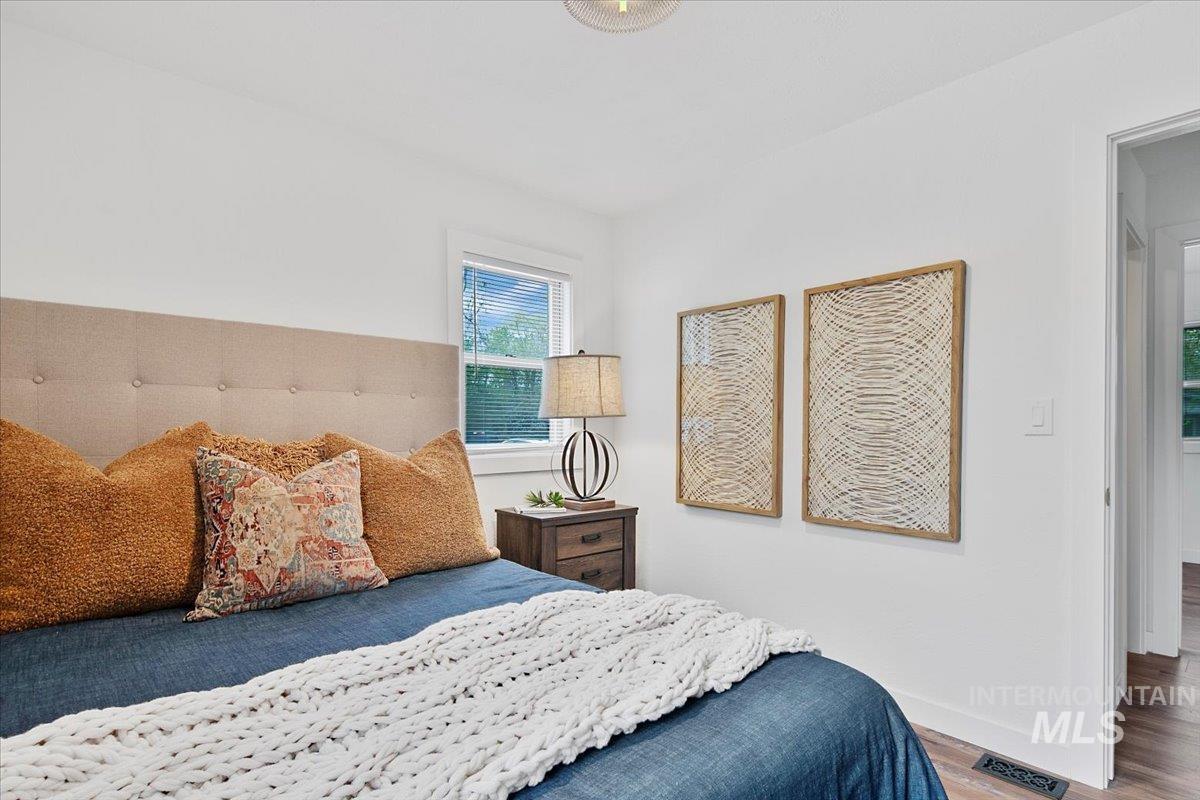 1309 W Melrose Street Property Photo 27