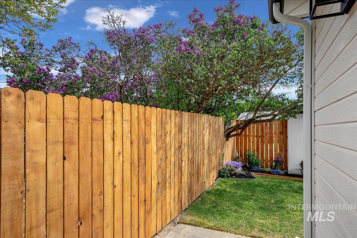 1309 W Melrose Street Property Photo 35