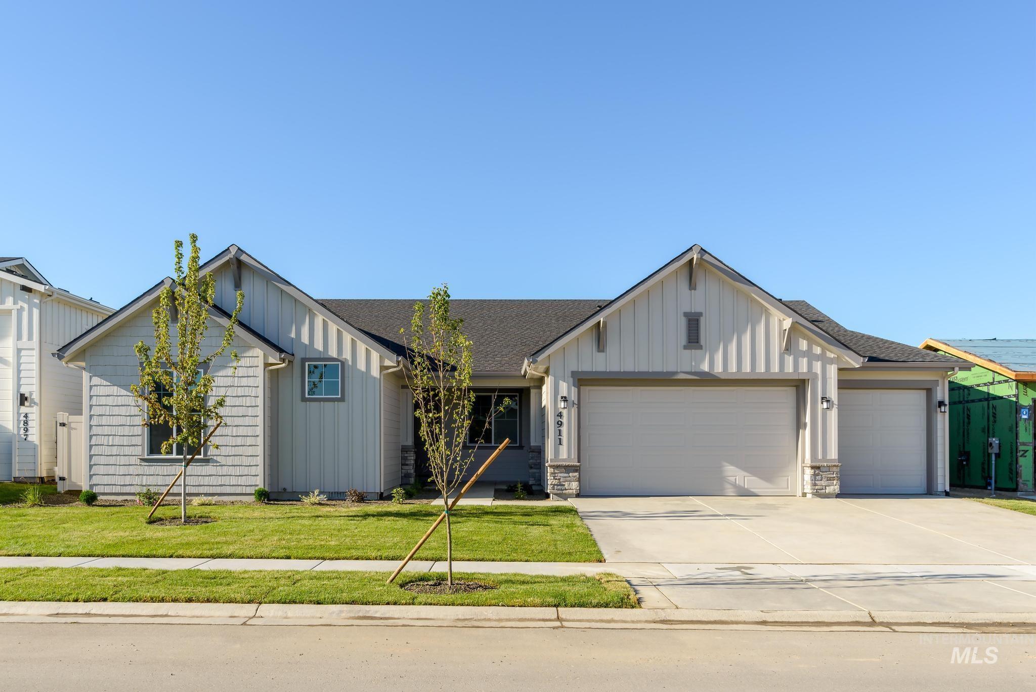 4711 E Pondera Dr Property Photo 1