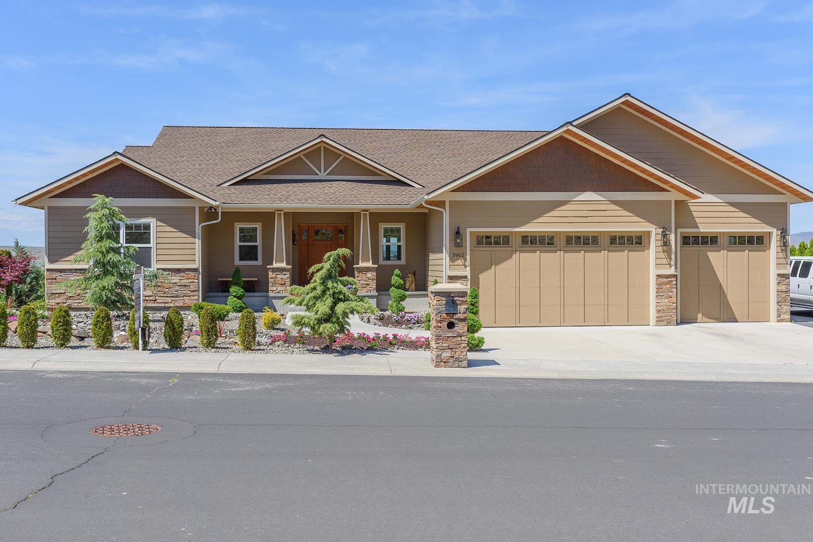 3962 Foothill Drive Property Photo