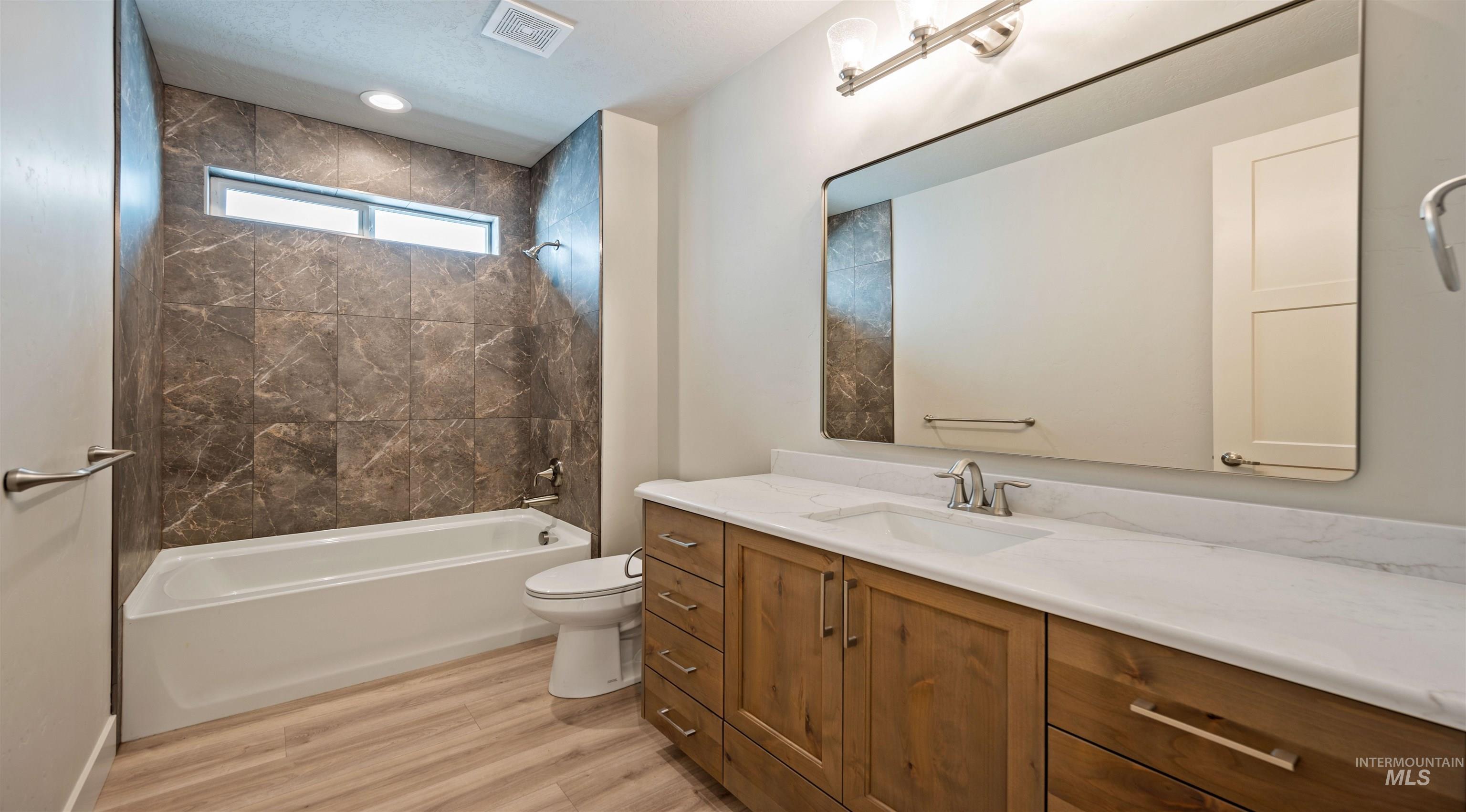 132 E Heliotrope Drive Property Photo 22