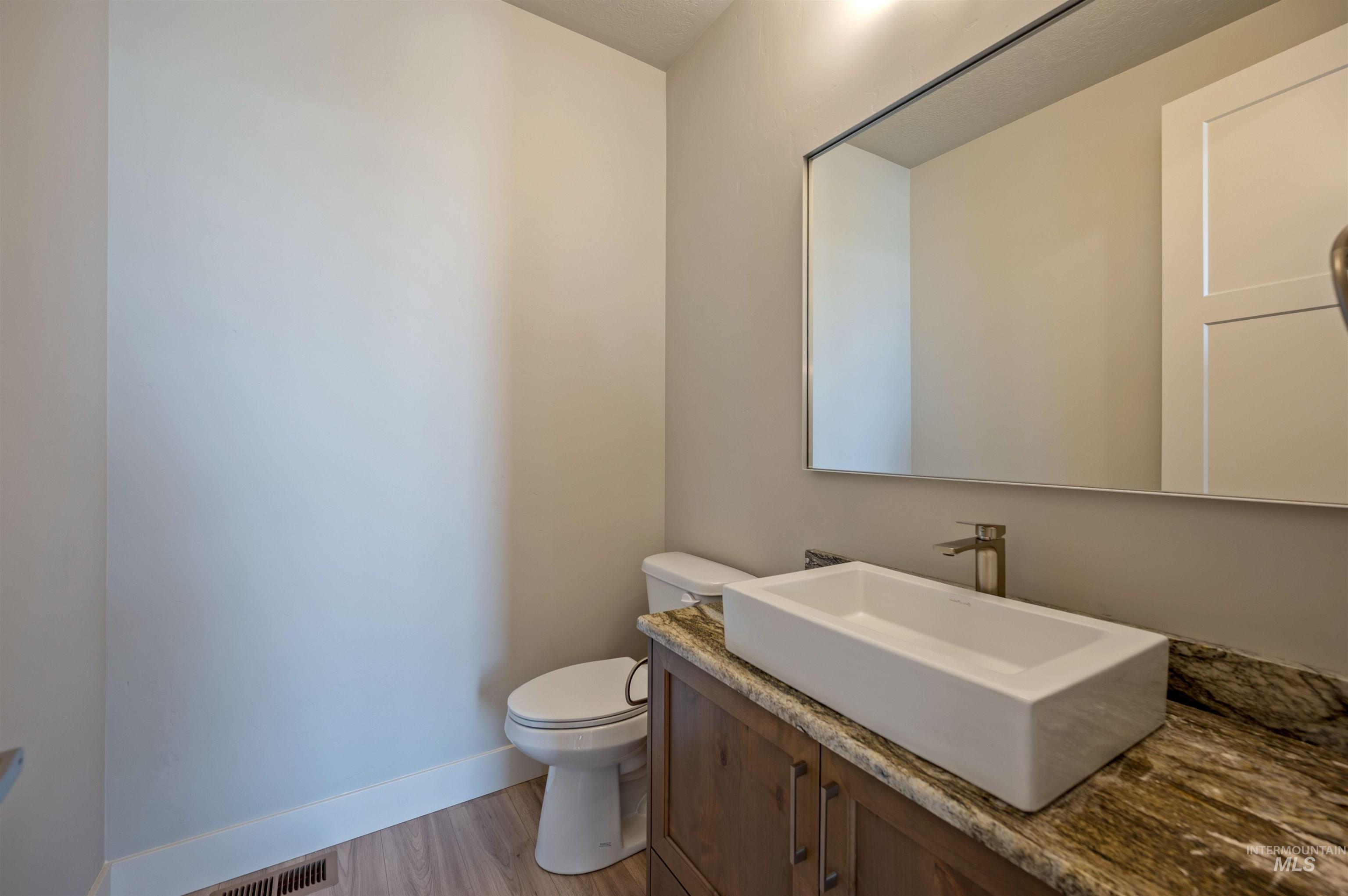 132 E Heliotrope Drive Property Photo 24