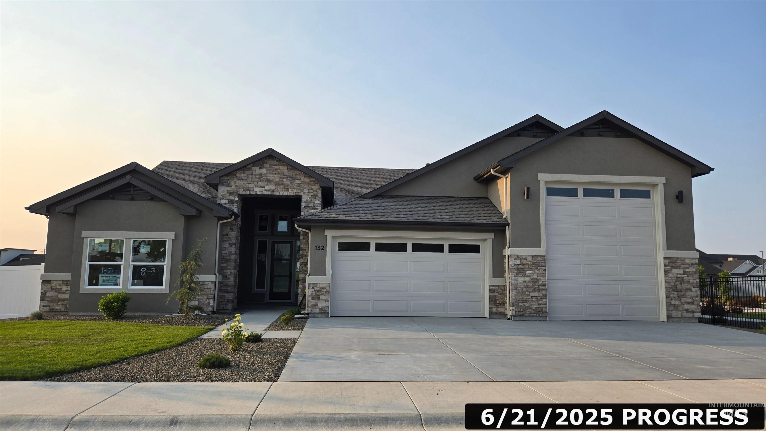 132 E Heliotrope Drive Property Photo 26