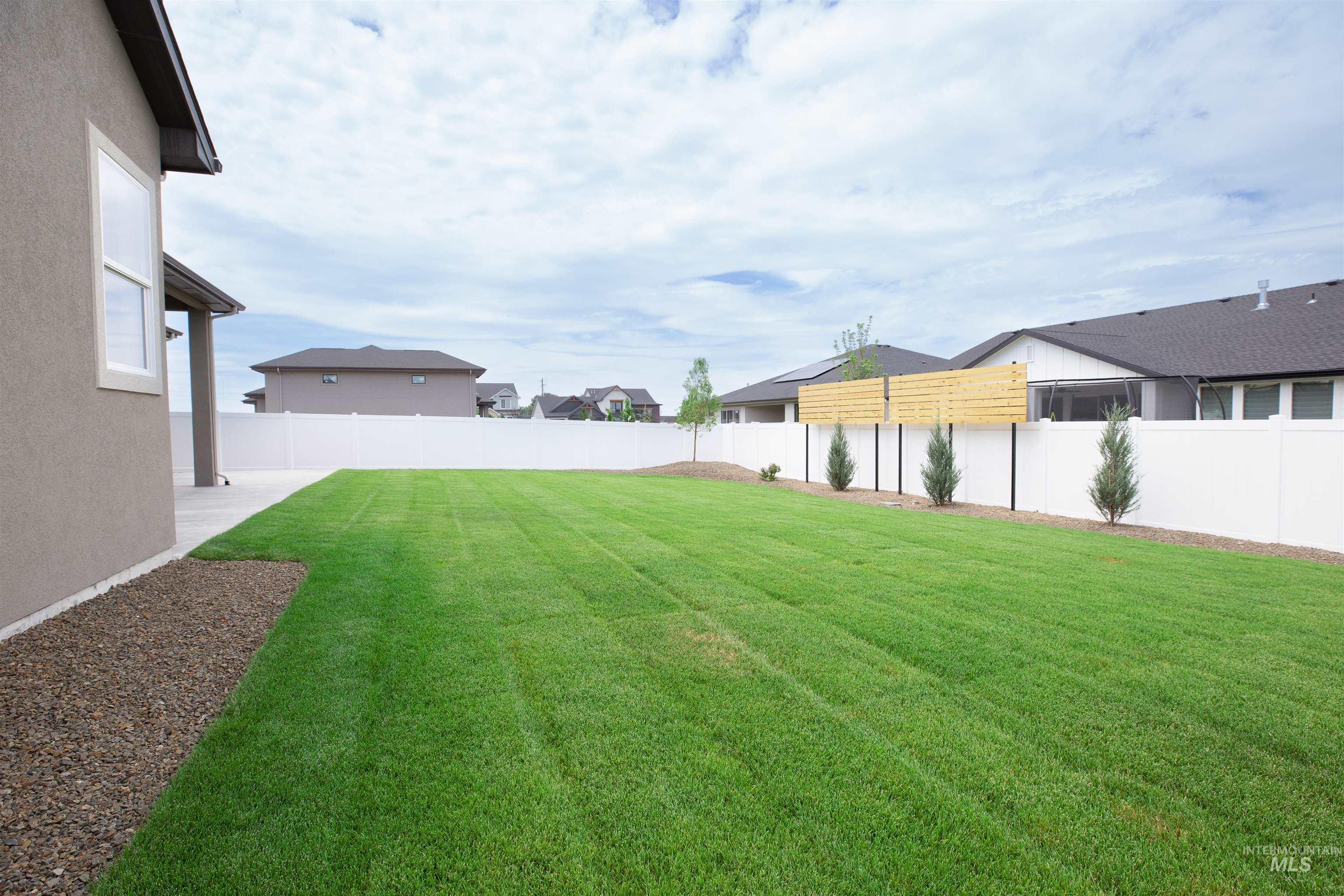 132 E Heliotrope Drive Property Photo 34