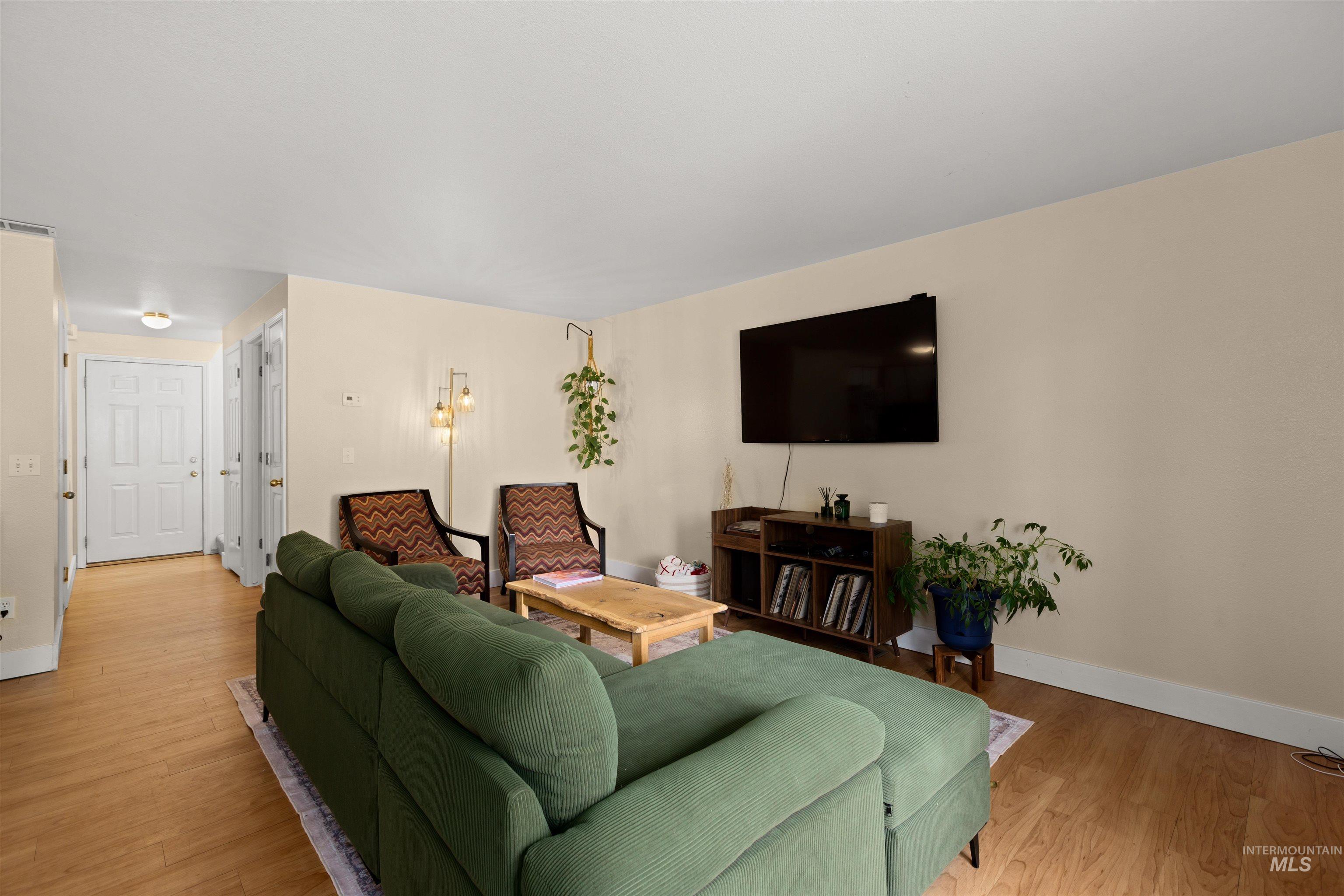 362 E Elwood Lane Property Photo 10