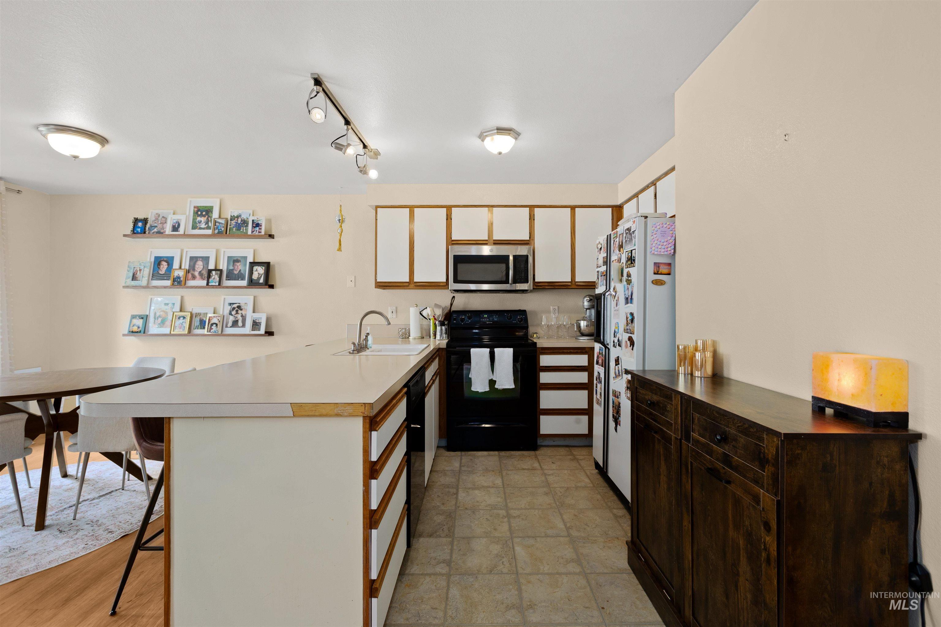 362 E Elwood Lane Property Photo 15