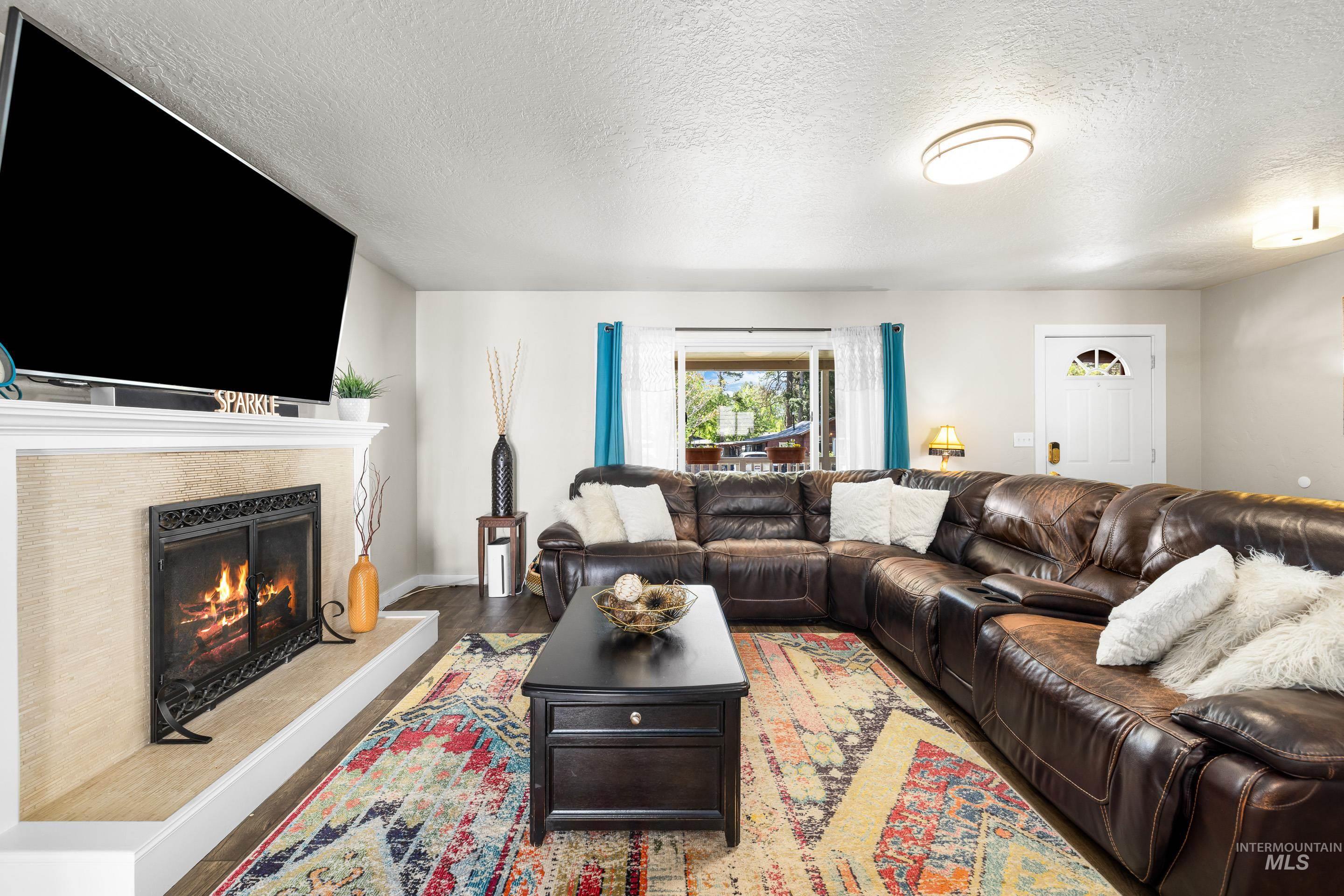 3510 W Lassen Property Photo 8
