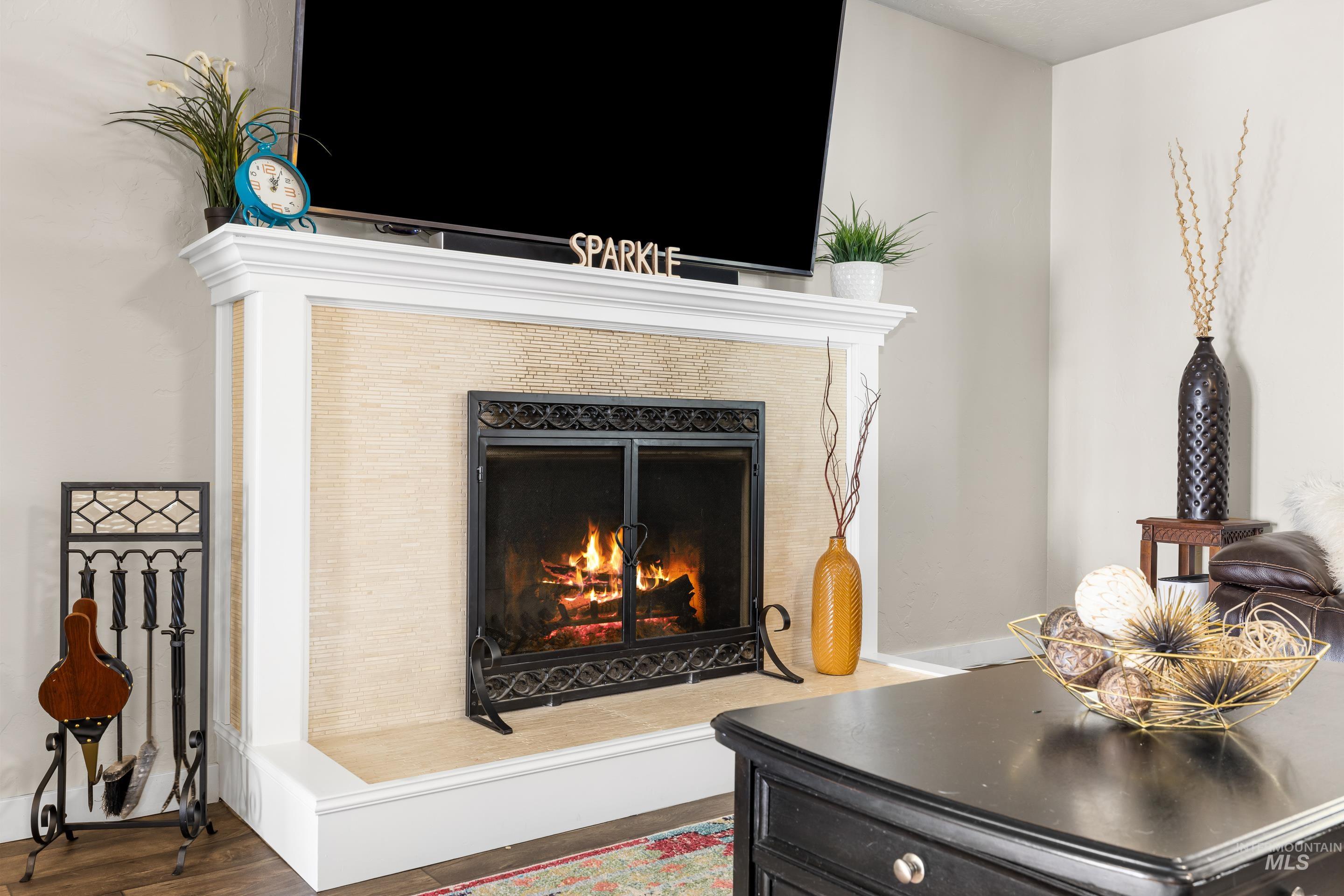 3510 W Lassen Property Photo 9
