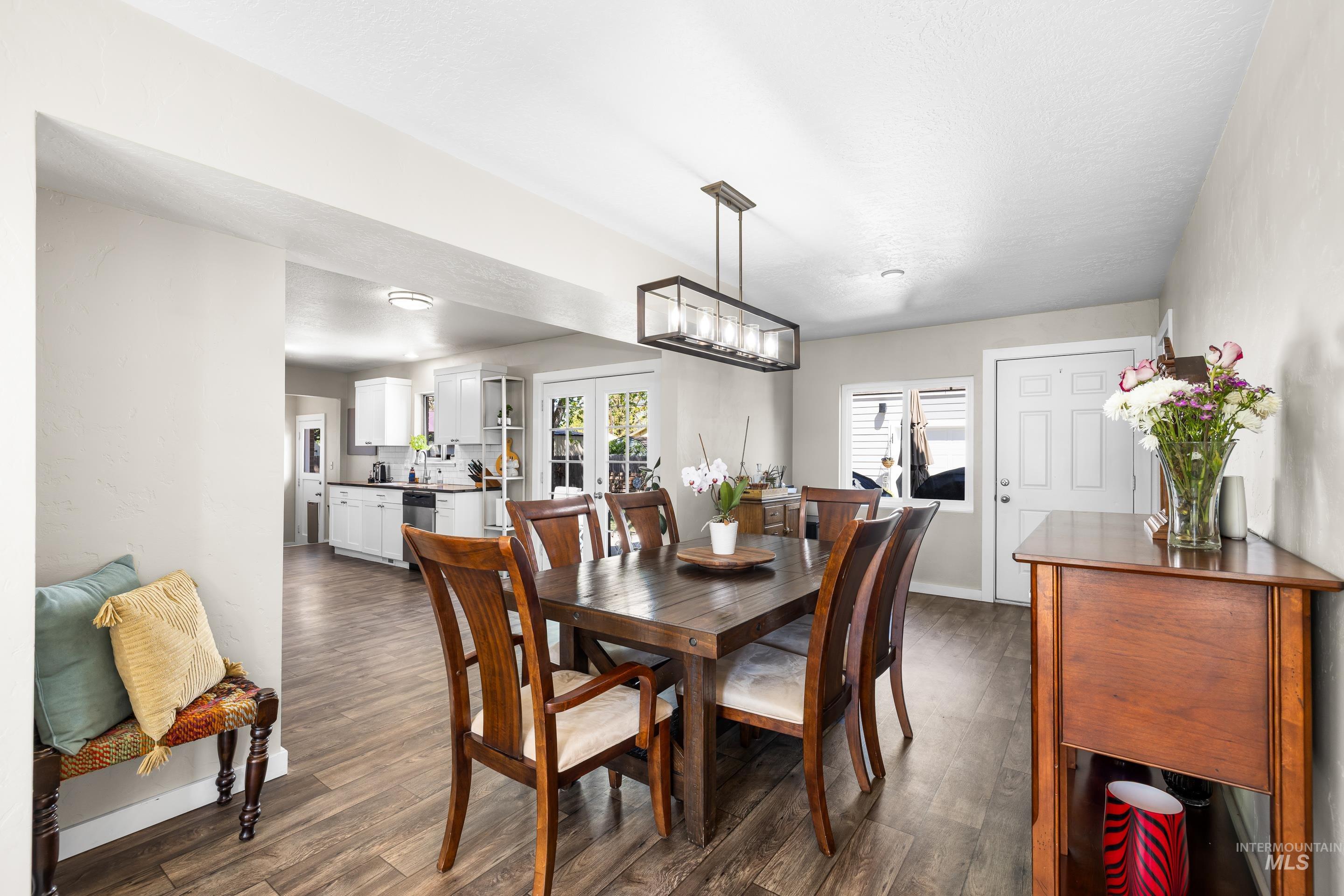 3510 W Lassen Property Photo 17