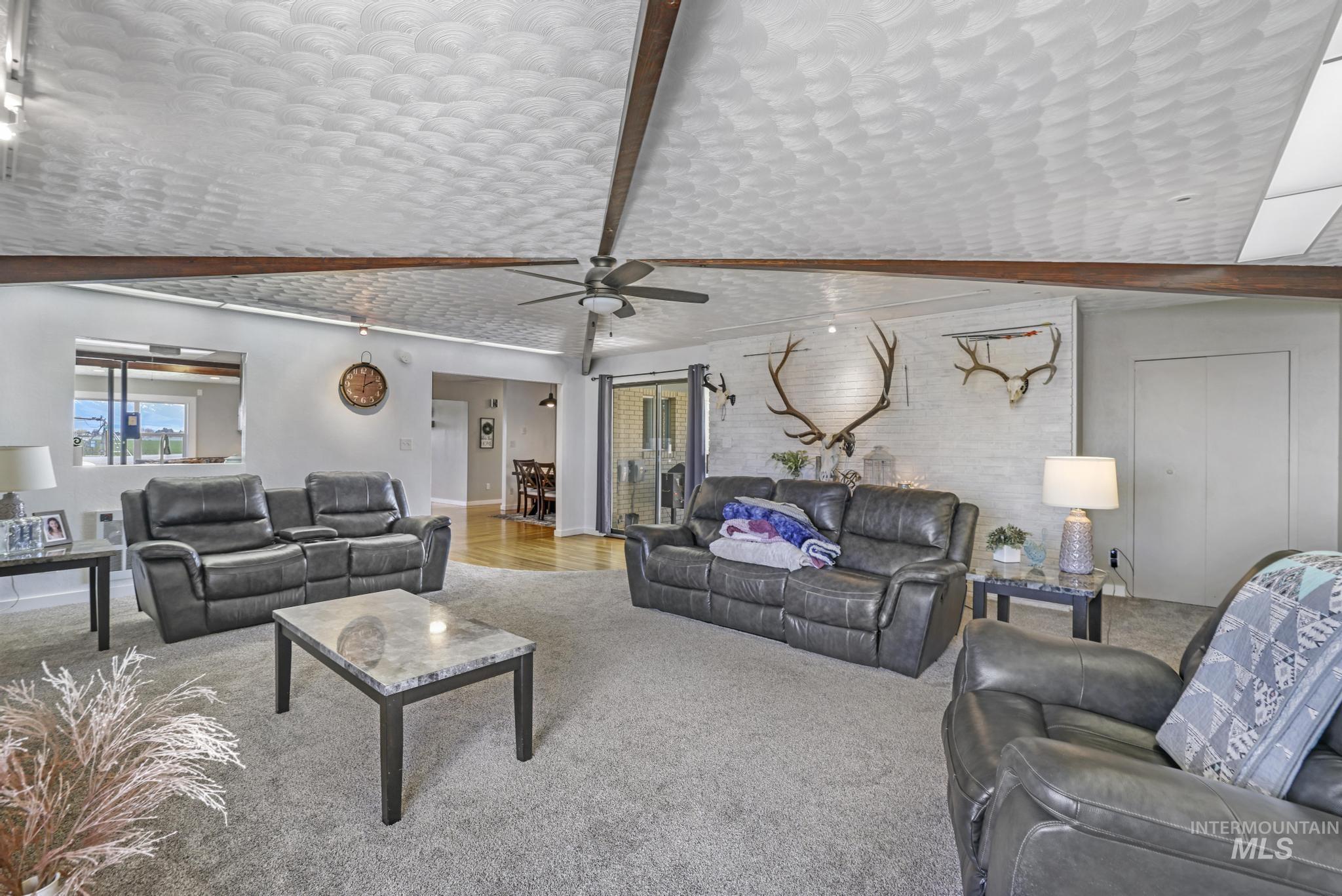 294 S 100 W Property Photo 6