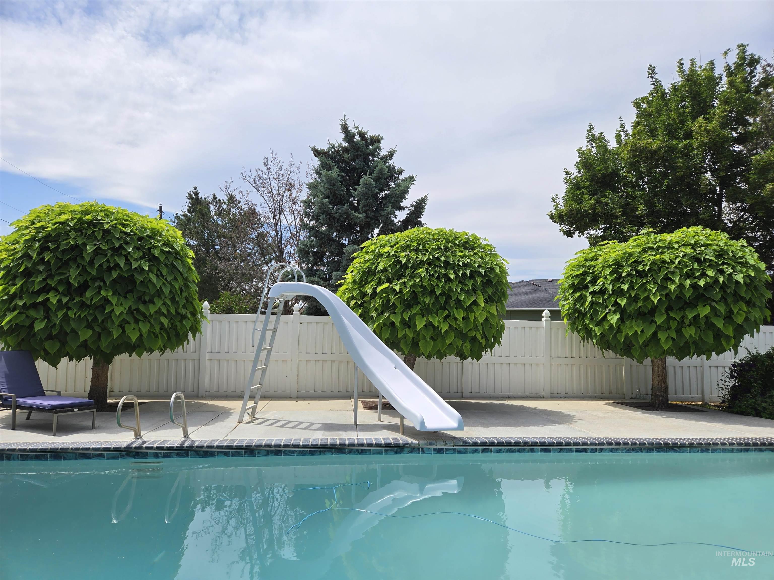 1203 Tara Ct Property Photo 6
